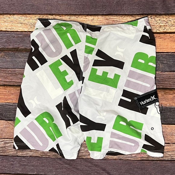 Hurley Board Shorts Mens Swim Surfer Swim Suit Geometric Pattern Summer - Picture 2 of 7